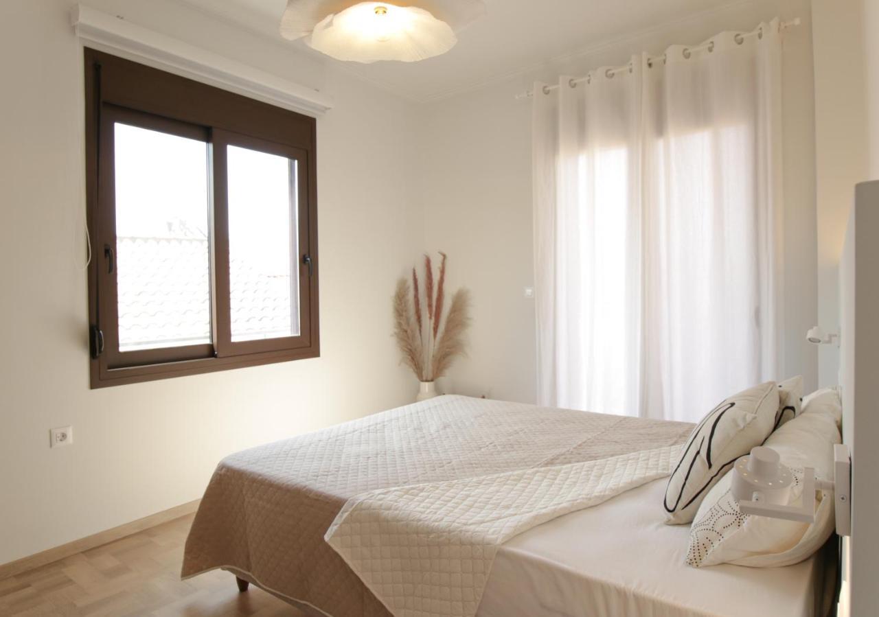 Onos - 2 Bedroom 2 Bathroom Penthouse With Terrace In Old Town Kalamata Extérieur photo