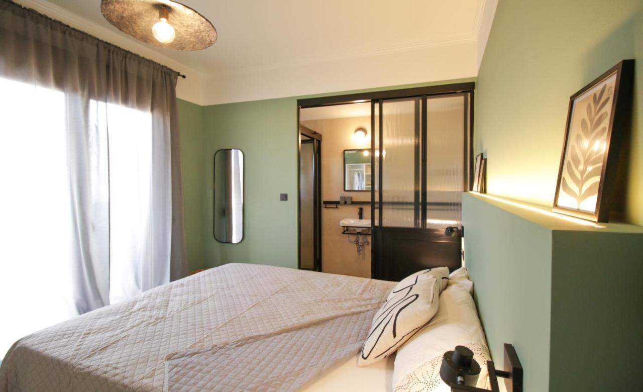 Onos - 2 Bedroom 2 Bathroom Penthouse With Terrace In Old Town Kalamata Extérieur photo