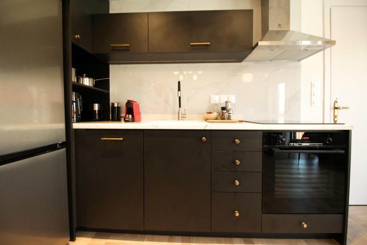 Onos - 2 Bedroom 2 Bathroom Penthouse With Terrace In Old Town Kalamata Extérieur photo